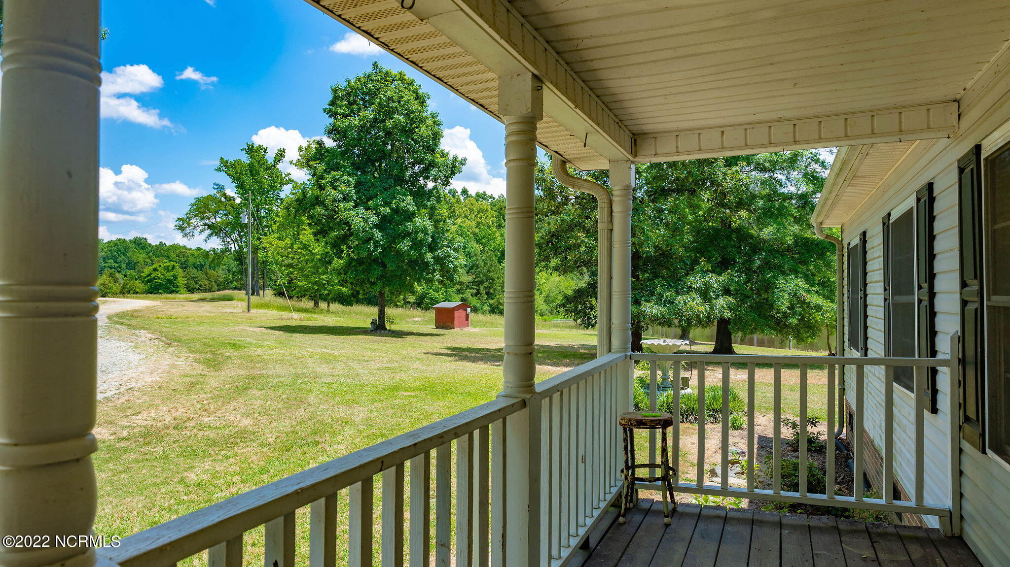 295 Kennedy Road Eagle Springs, NC 27242 - Photo 5 of 44 MOC01936
