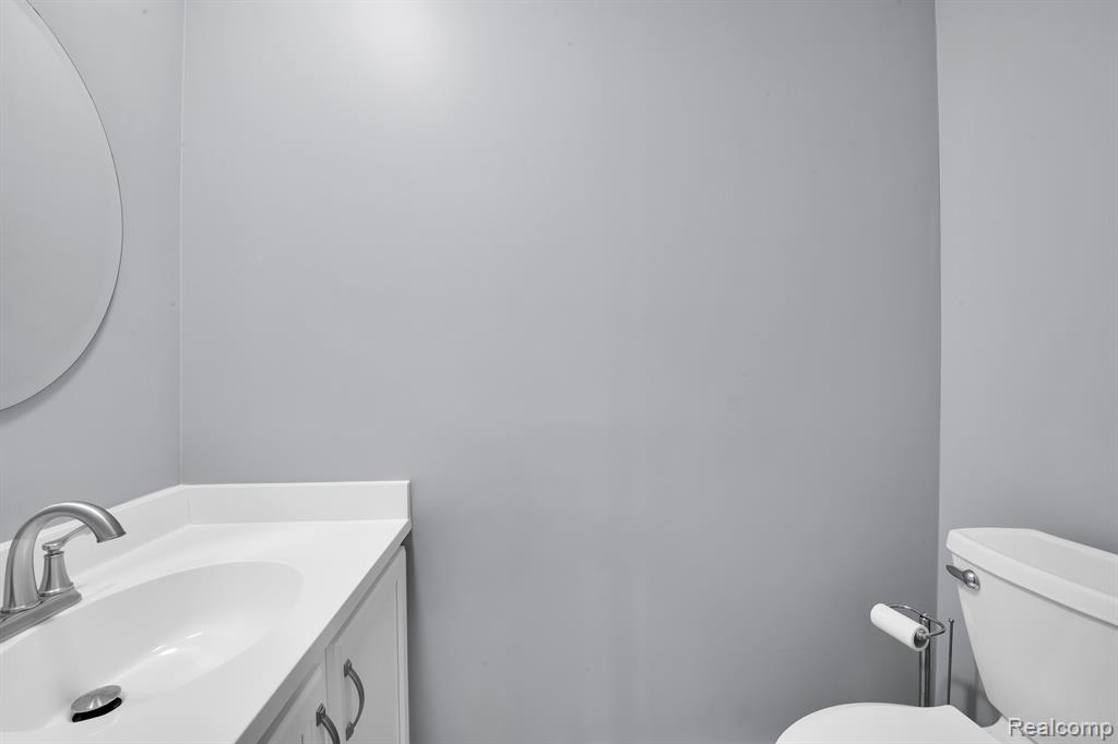 16625 Raleigh Square Drive Southgate, MI 48195 - Photo 12 of 23 Gallery Image 12