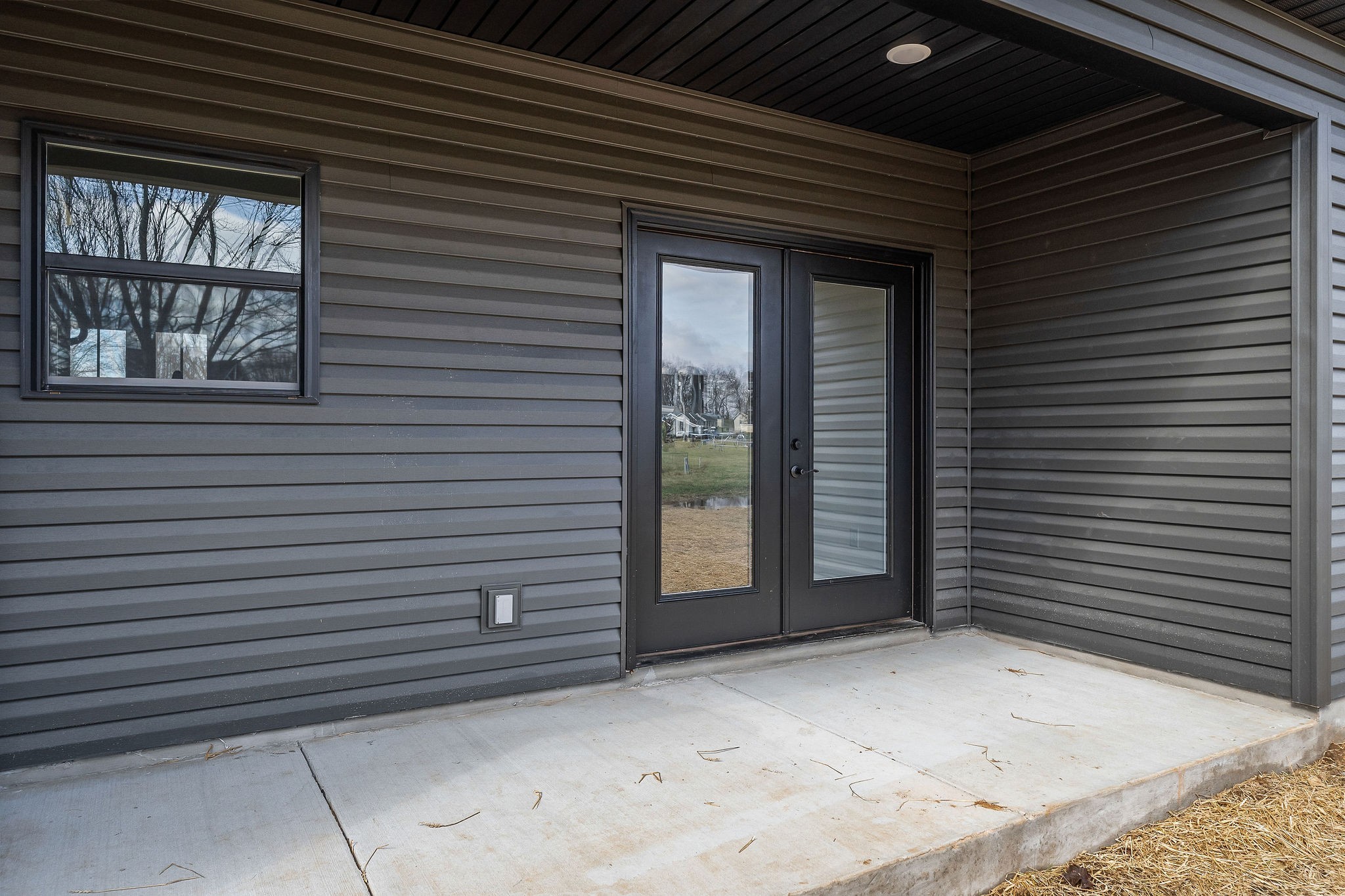 209 Brandon Drive McMinnville, TN 37110 - Photo 28 of 31 a view of a house with white door
