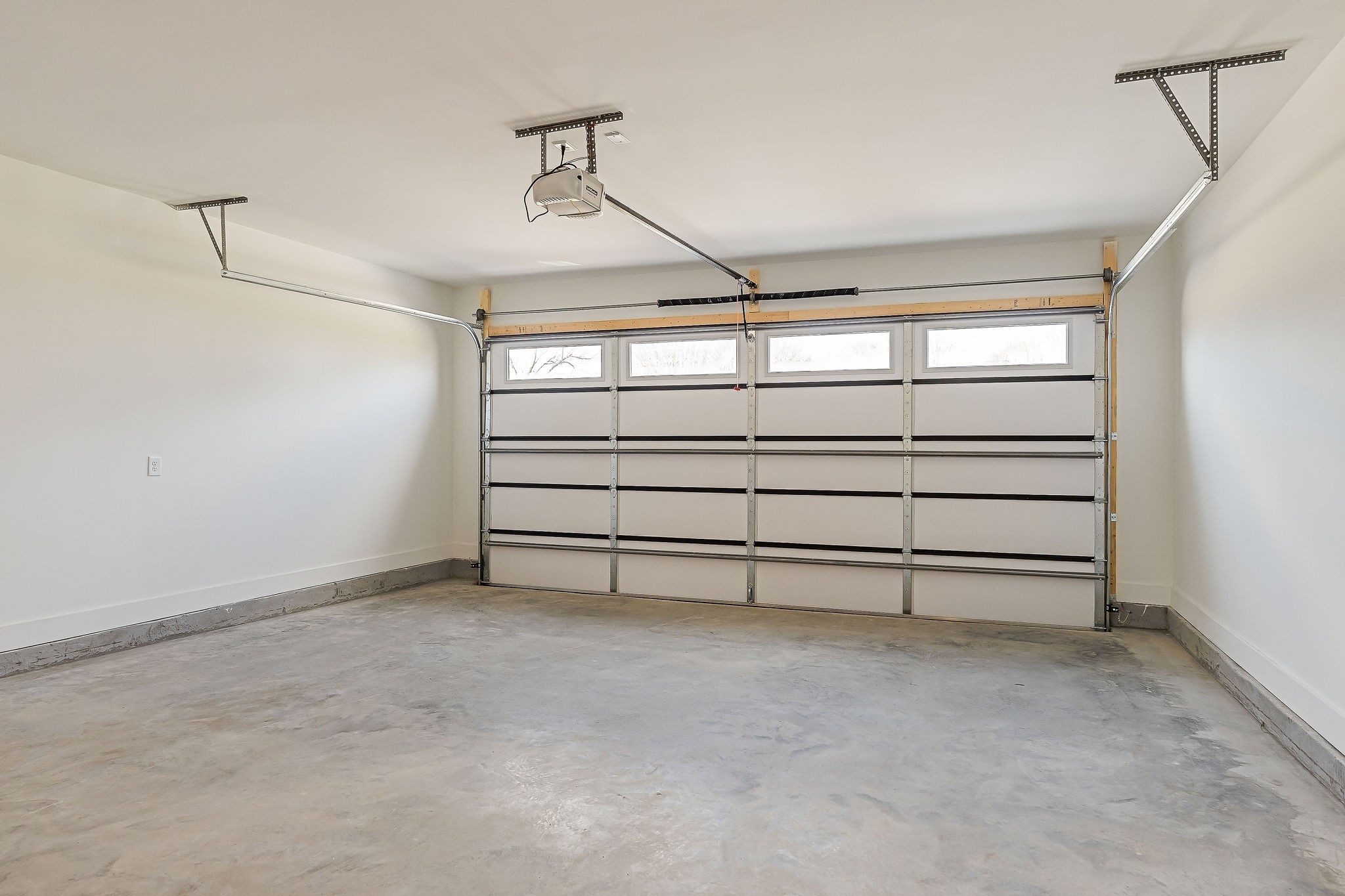 209 Brandon Drive McMinnville, TN 37110 - Photo 31 of 31 a view of a room with a lots of white walls