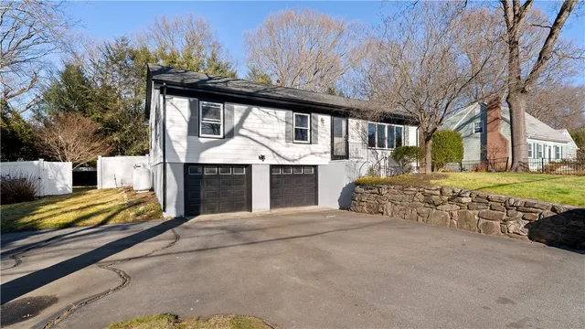 $542,500 | 32 Rolling Acres Drive, Cumberland, RI 02864