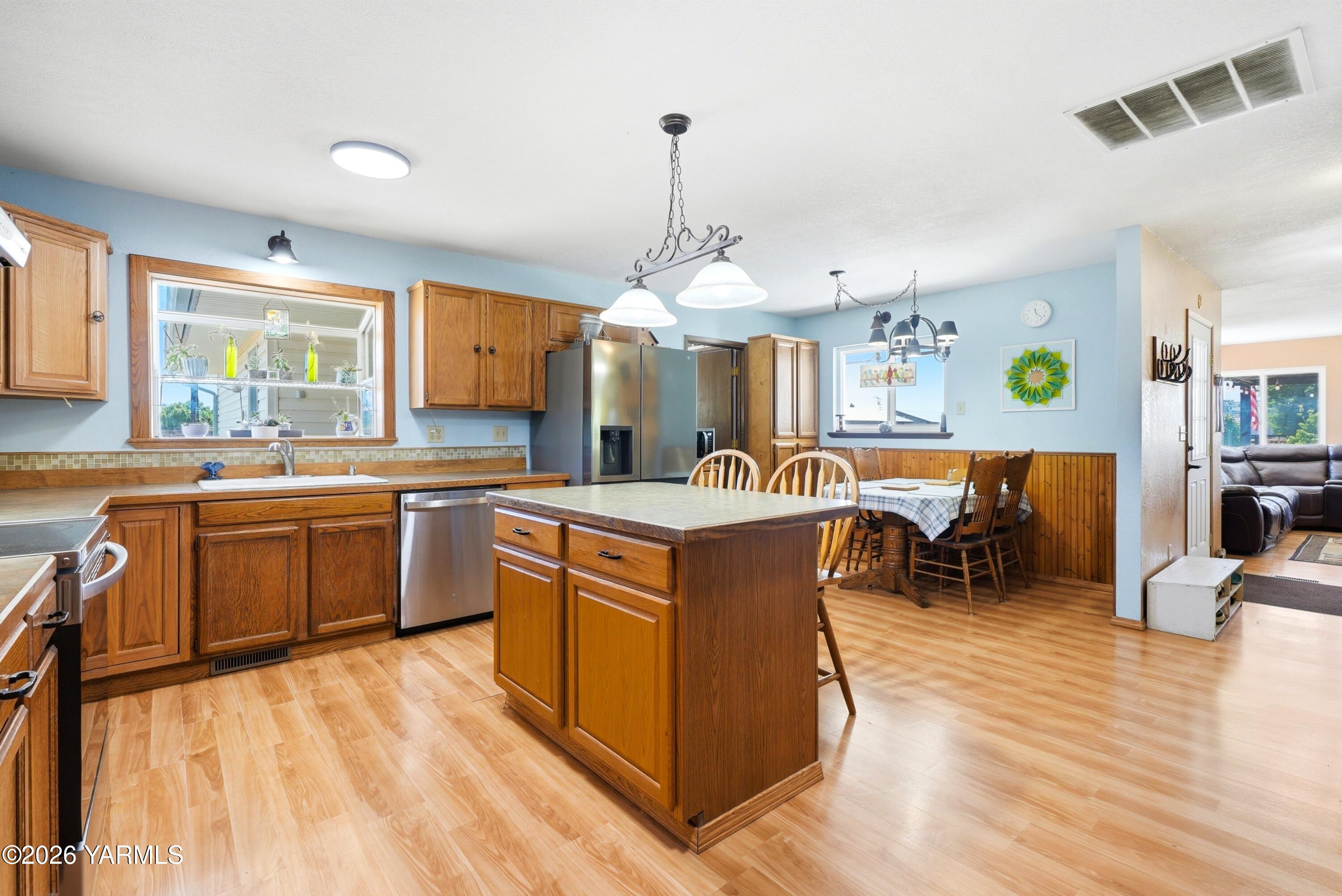 2841 Mapleway Road Yakima, WA 98908 - Photo 12 of 37 2841 Mapleway Rd 016