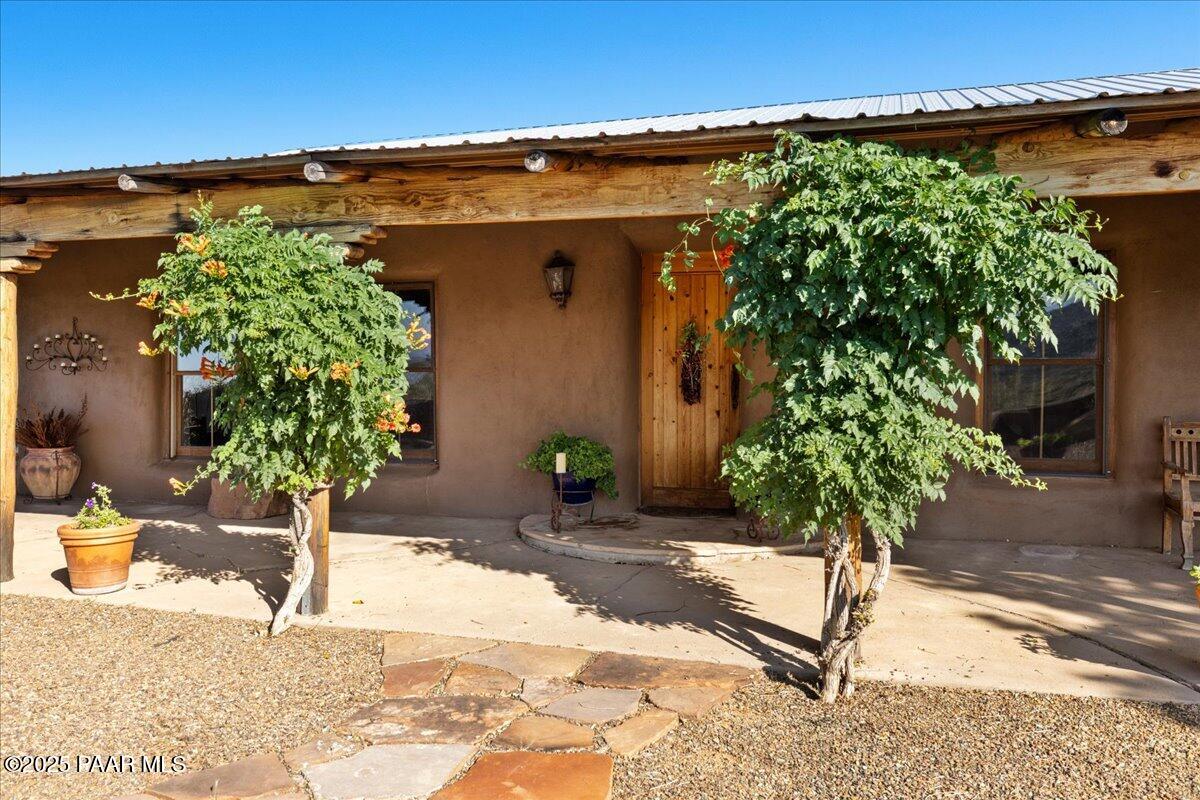 18300 Peacemaker Drive Dewey, AZ 86327 - Photo 5 of 47 4-Front