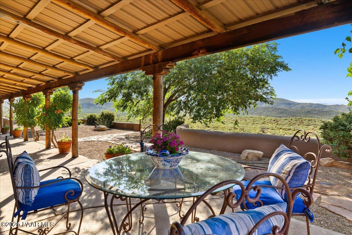 18300 Peacemaker Drive Dewey, AZ 86327 - Photo 9 of 47 2-Patio