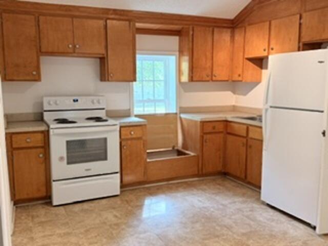 4741 Narrow Paved Road Lynchburg, SC 29080 - Photo 4 of 15 Appliances Convey with Sale.