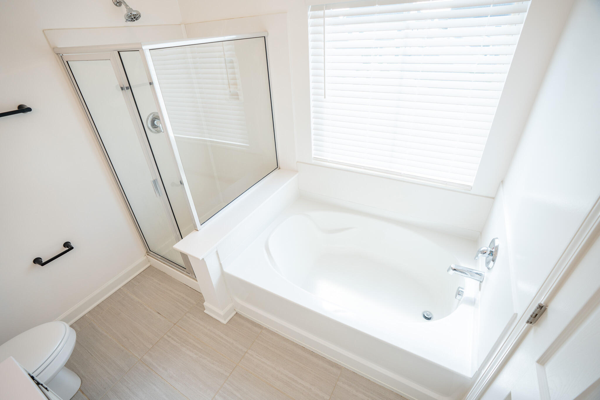 243 Cameron Street Summerville, SC 29486 - Photo 21 of 46 MASTER BATH