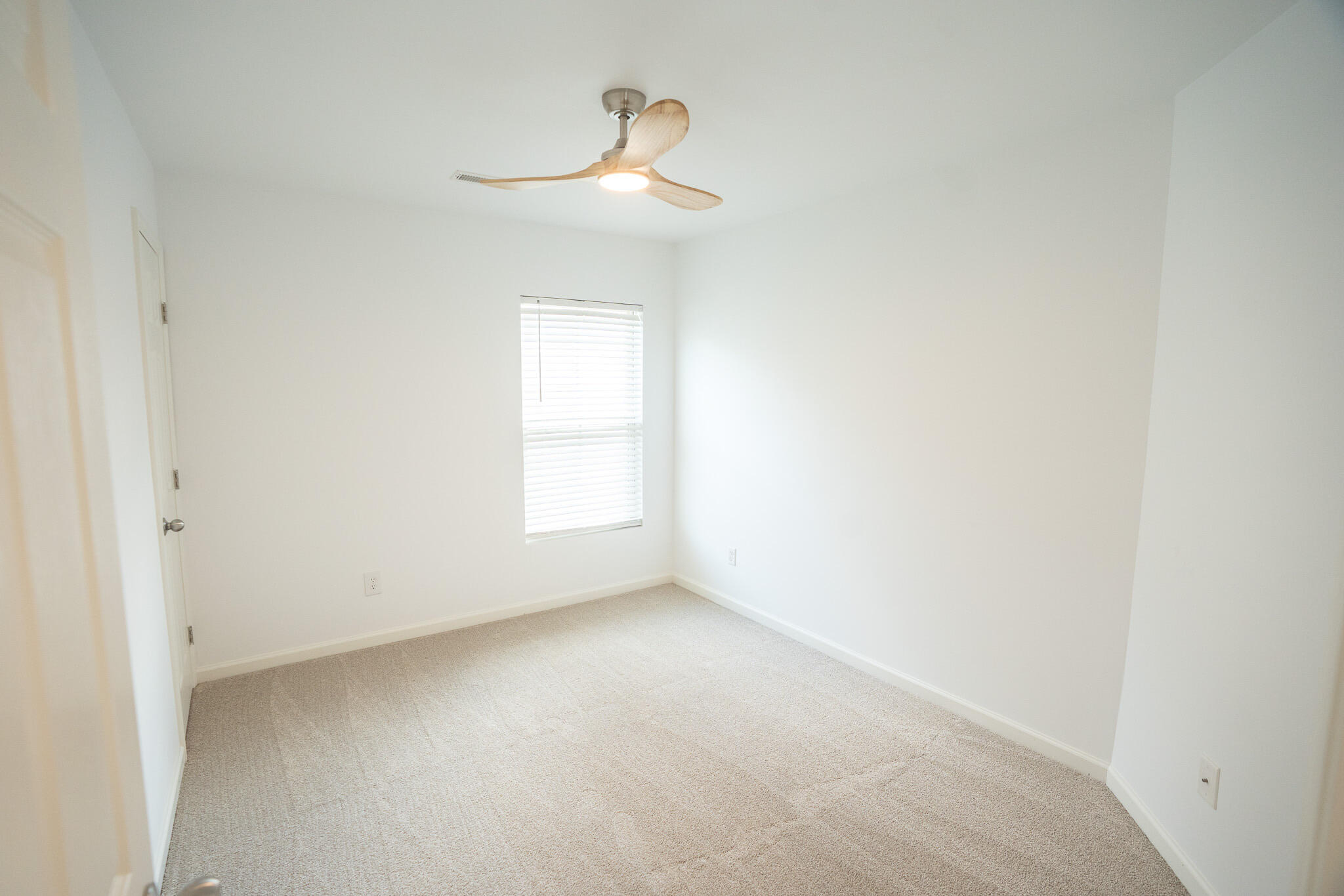 243 Cameron Street Summerville, SC 29486 - Photo 27 of 46 3RD BEDROOM