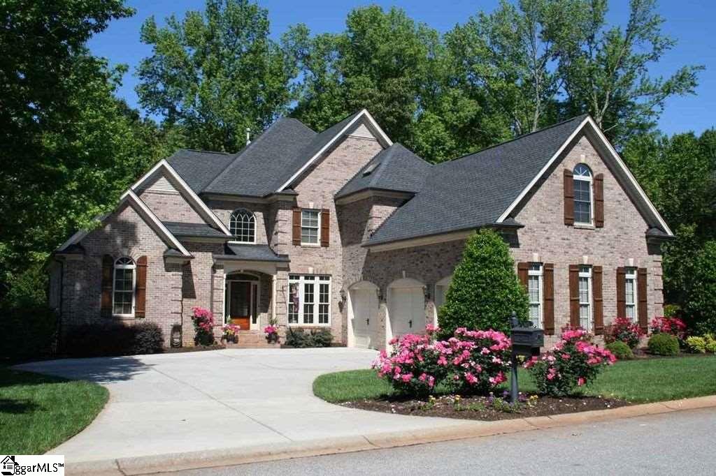 605 Foxcroft Road Greenville, SC 29615 - Photo 1 of 35 Gallery Image 1