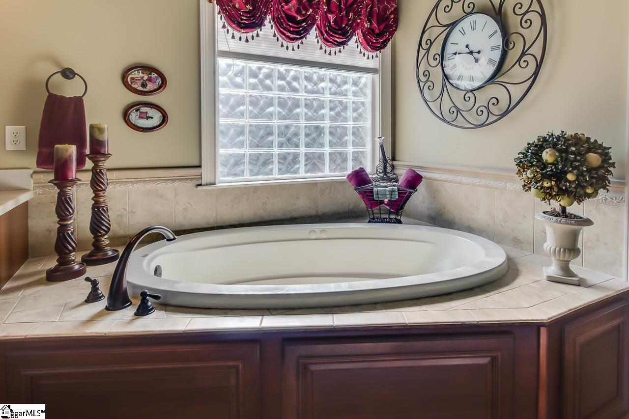 605 Foxcroft Road Greenville, SC 29615 - Photo 18 of 35 Gallery Image 18