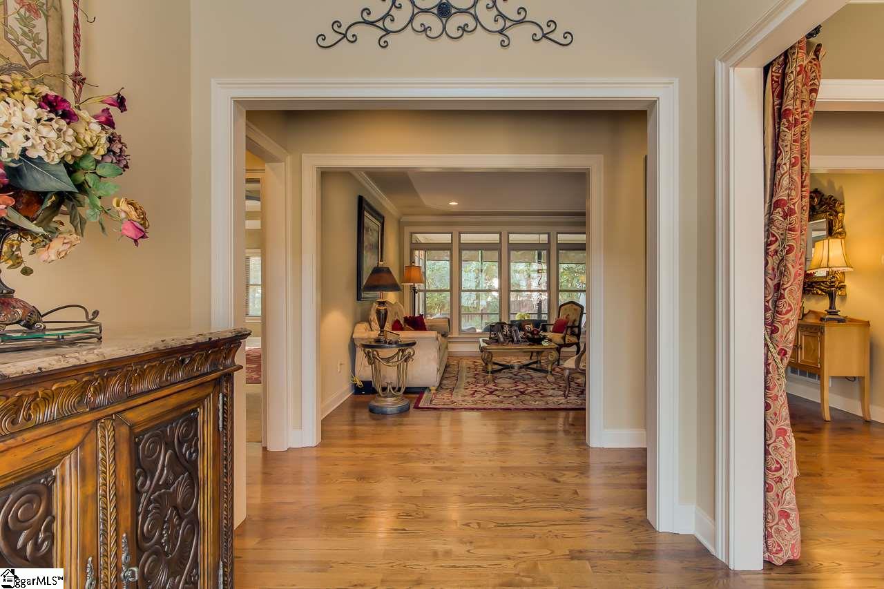 605 Foxcroft Road Greenville, SC 29615 - Photo 3 of 35 Gallery Image 3