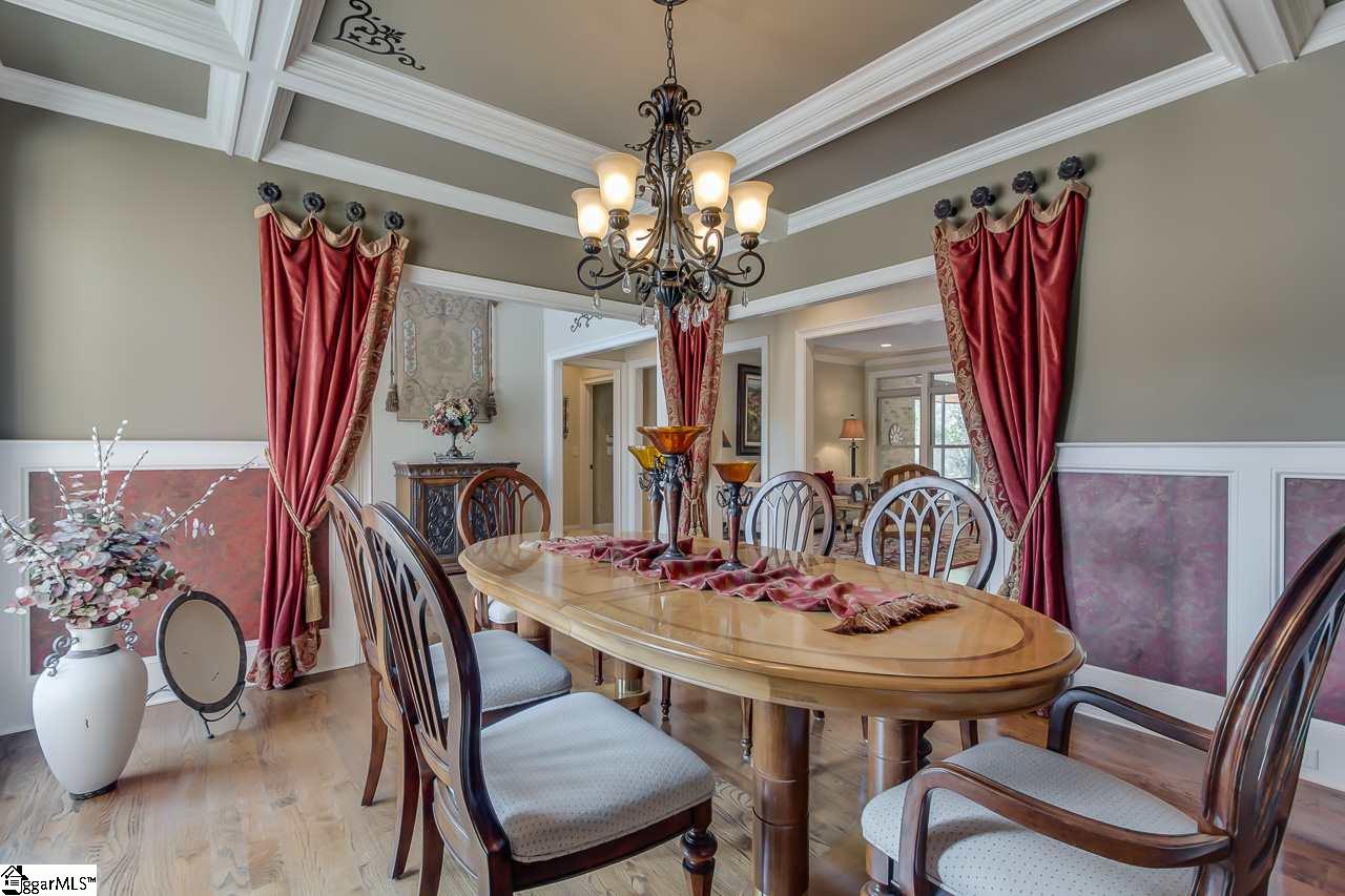 605 Foxcroft Road Greenville, SC 29615 - Photo 4 of 35 Gallery Image 4
