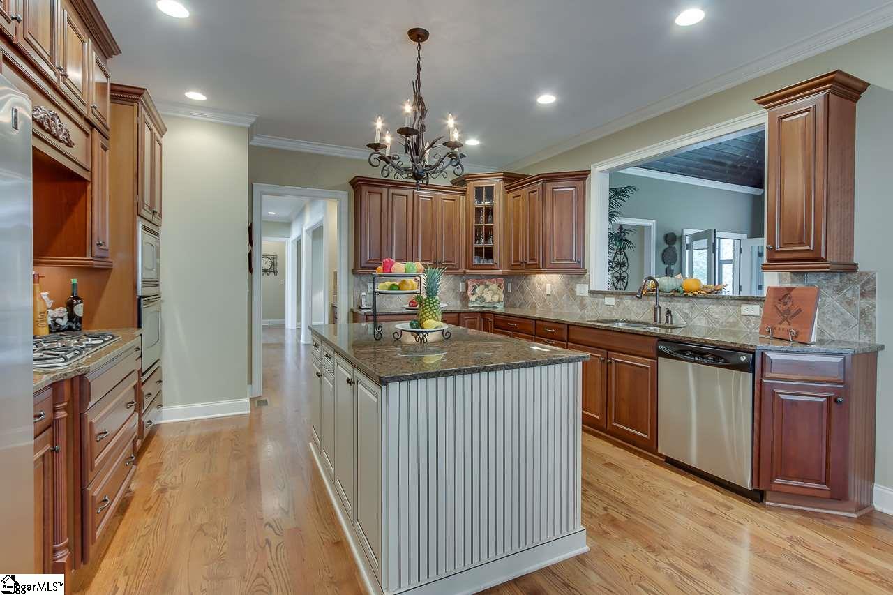 605 Foxcroft Road Greenville, SC 29615 - Photo 10 of 35 Gallery Image 10