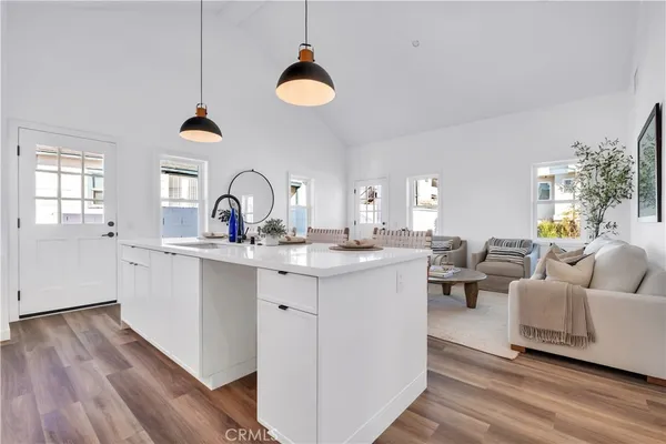 $1,400,000 | 228 B Arena Street, Unit B, El Segundo, CA 90245