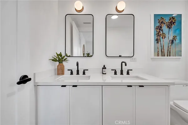 $1,400,000 | 228 B Arena Street, Unit B, El Segundo, CA 90245