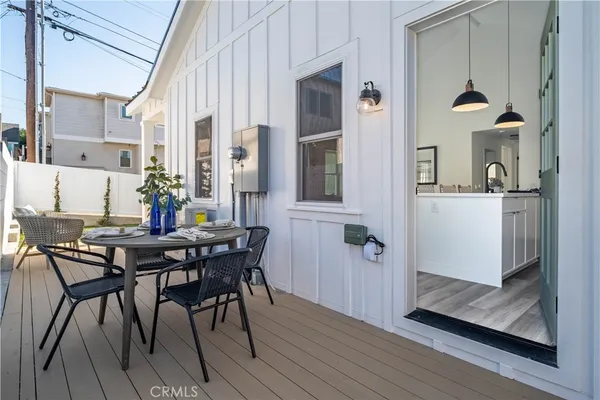 $1,400,000 | 228 B Arena Street, Unit B, El Segundo, CA 90245