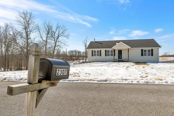 $449,900 | 2307 Dogwood Kelly Road, Hopkinsville, KY 42240