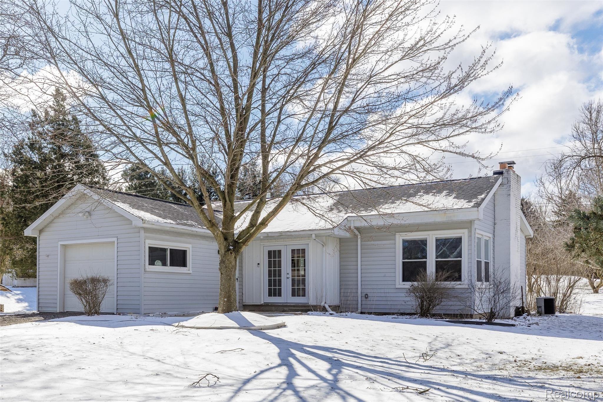 1524 East Dryden Road Metamora, MI 48455 - Photo 2 of 54 2022.03