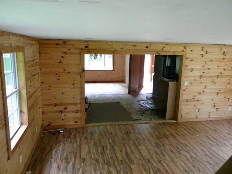 190 Vienna Road New Sharon, ME 04955 - Photo 11 of 17 Interior Space/Layout.
