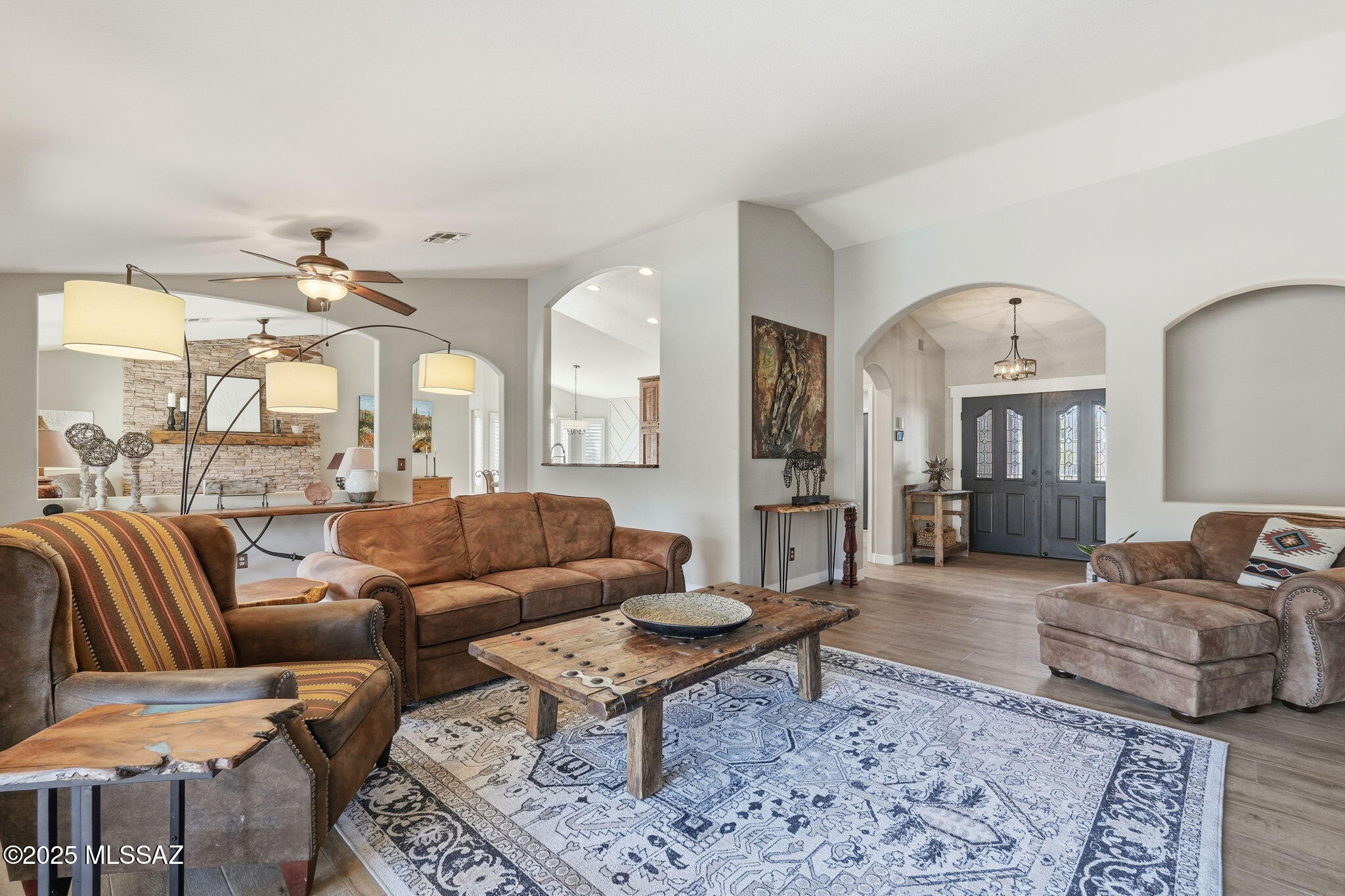 37467 South Ridgeview Boulevard Tucson, AZ 85739 - Photo 3 of 43
