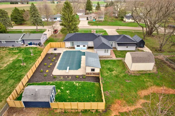 $319,999 | 505 Eaton Street, Breckenridge, MI 48615