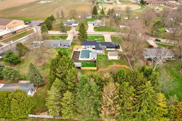 $319,999 | 505 Eaton Street, Breckenridge, MI 48615
