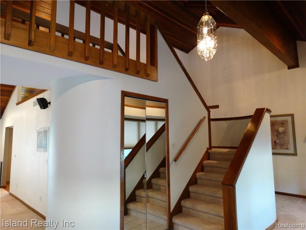 22673 Meridian Road Grosse Ile, MI 48138 - Photo 7 of 48