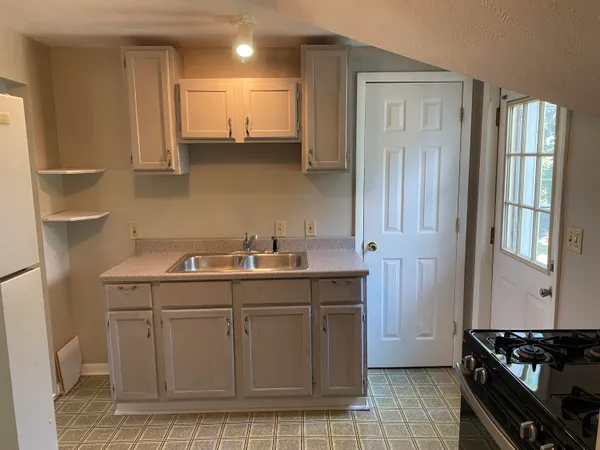 $425,000 | 255 College Avenue, Valparaiso, IN 46383