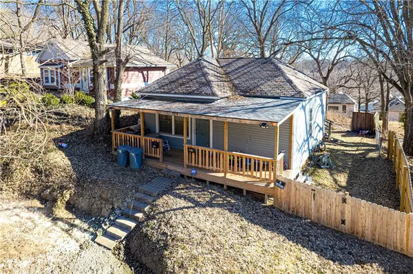 $119,900 | 2911 North 6th Street, St. Joseph, MO 64505