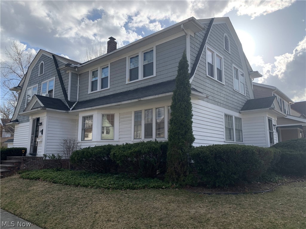 3634 Tullamore Road Cleveland, OH 44118 - Photo 3 of 35