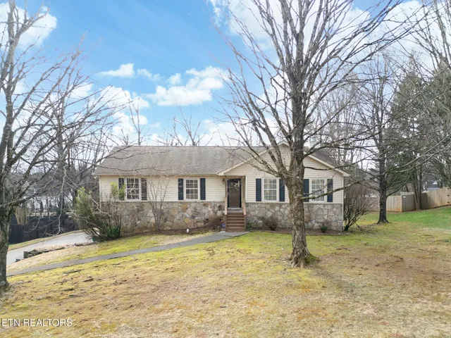 $478,000 | 220 Wells Fargo Drive, Knoxville, TN 37934