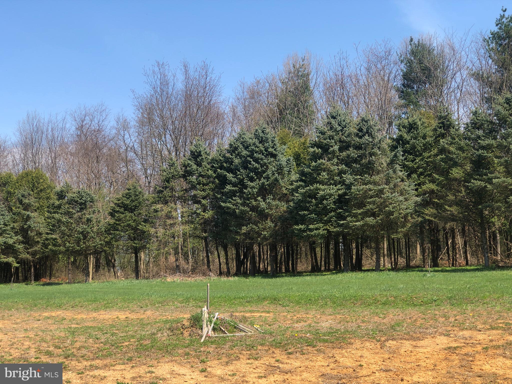 695 South Middlesex Road Carlisle, PA 17015 - Photo 2 of 7 Gallery Image 2