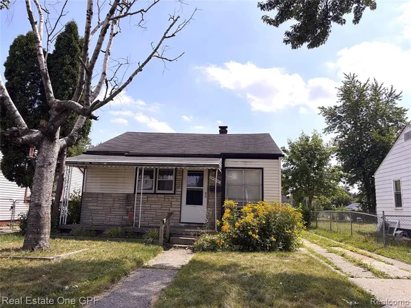 $1,325 | 14018 Hobart Avenue, Warren, MI 48089