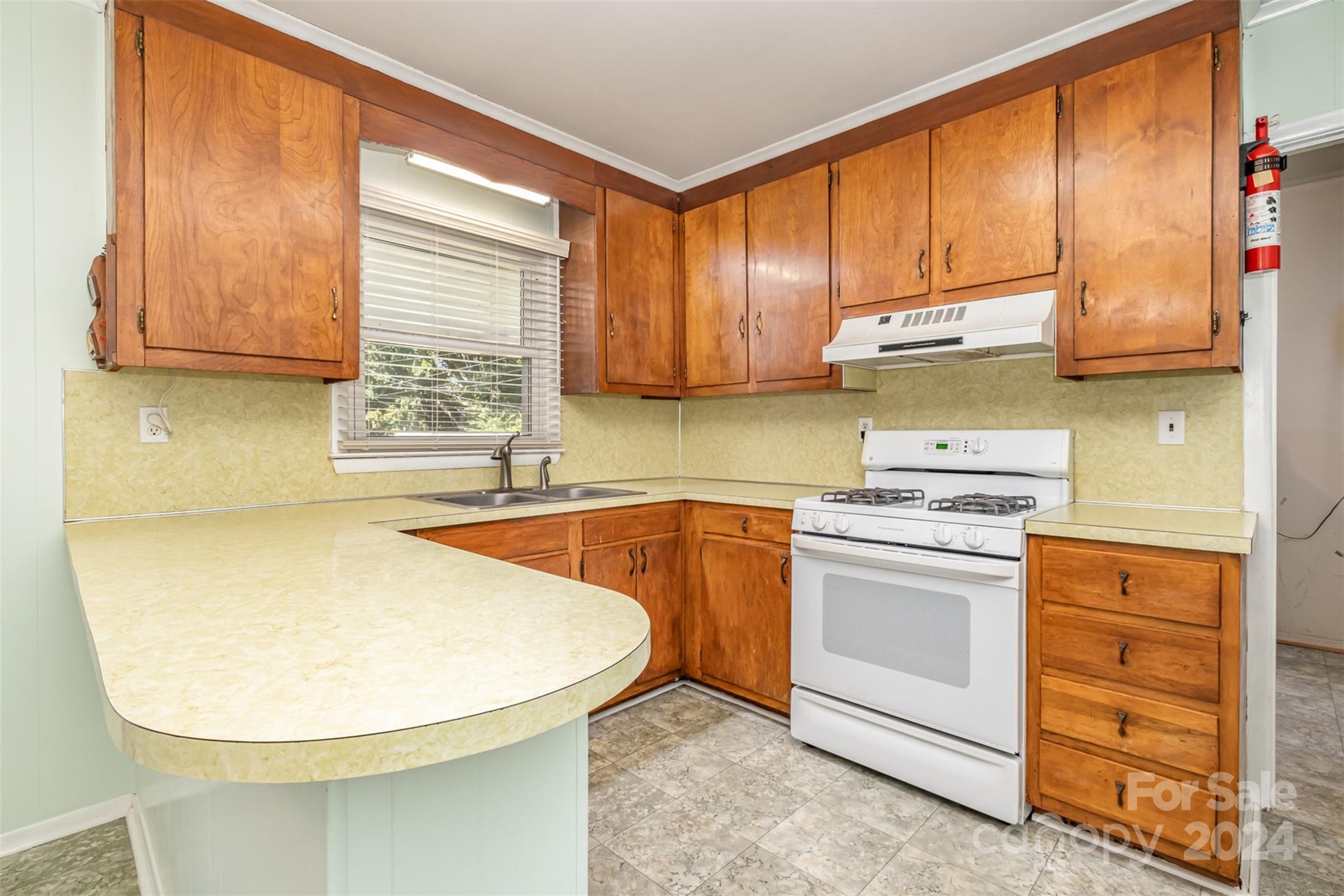 3035 Wendover Road Northwest Concord, NC 28027 - Photo 5 of 25 Gallery Image 5