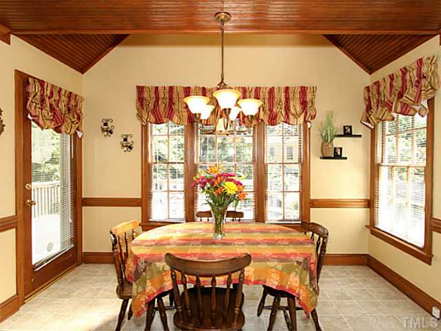 2812 Halfhitch Trail Raleigh, NC 27615 - Photo 10 of 23 Sunny breakfast area adjoins kitchen.