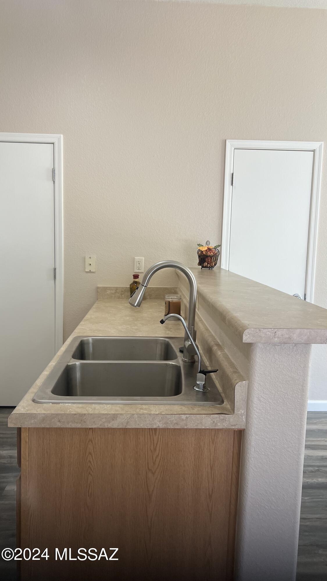6020 South Avenida Ribero Tucson, AZ 85706 - Photo 14 of 41