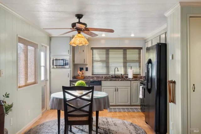 $930,000 | 2089 West Park Avenue, Napa, CA 94558