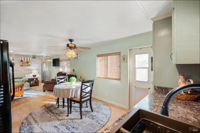 $930,000 | 2089 West Park Avenue, Napa, CA 94558