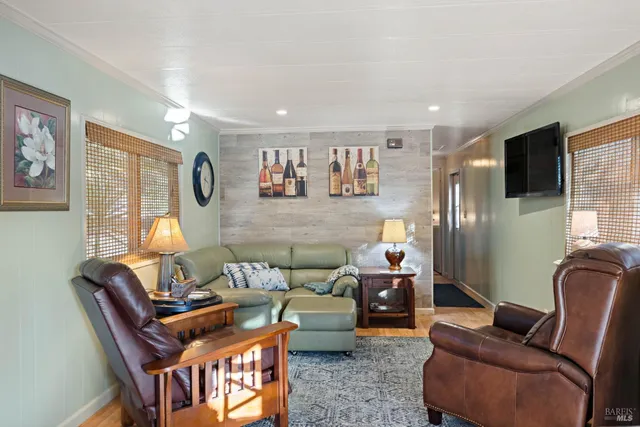 $930,000 | 2089 West Park Avenue, Napa, CA 94558