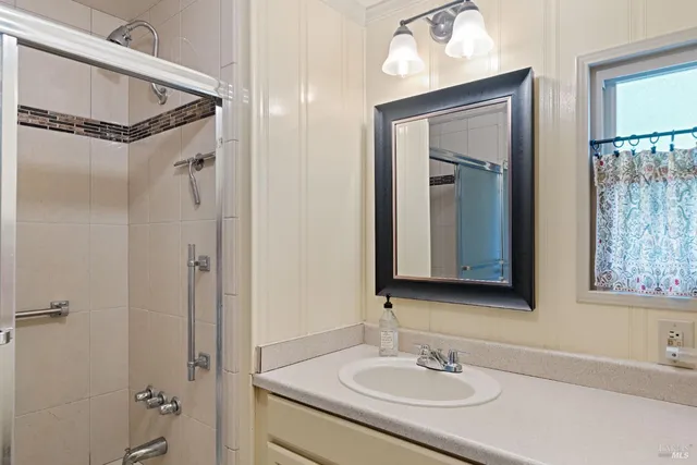 $930,000 | 2089 West Park Avenue, Napa, CA 94558