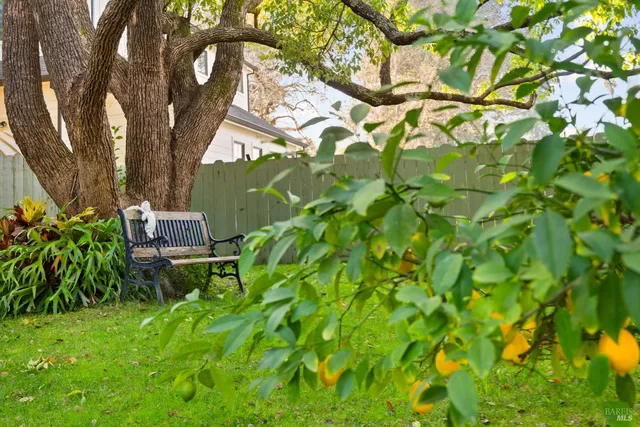 $930,000 | 2089 West Park Avenue, Napa, CA 94558