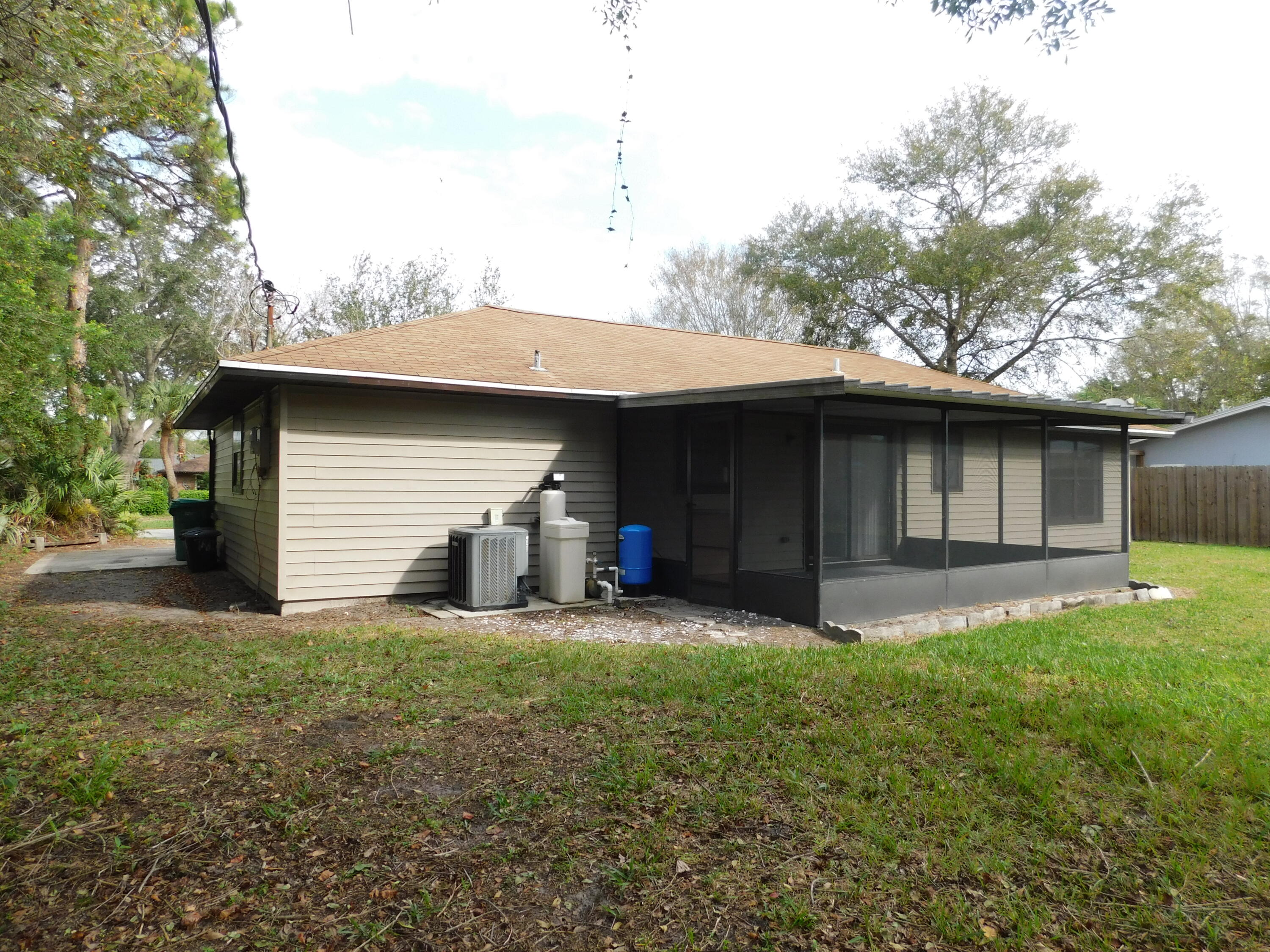 6605 Pensacola Road Fort Pierce, FL 34951 - Photo 28 of 31 Backyard