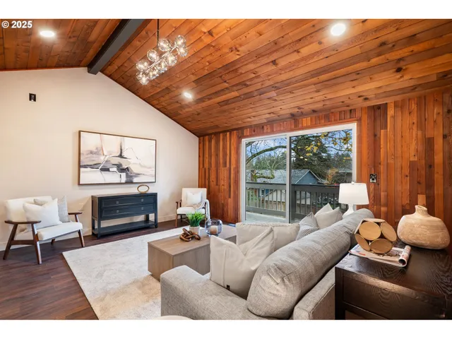 $699,000 | 2554 Southeast Buttercup Court, Hillsboro, OR 97123