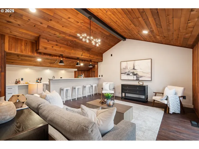 $699,000 | 2554 Southeast Buttercup Court, Hillsboro, OR 97123