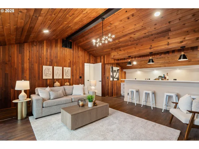 $699,000 | 2554 Southeast Buttercup Court, Hillsboro, OR 97123