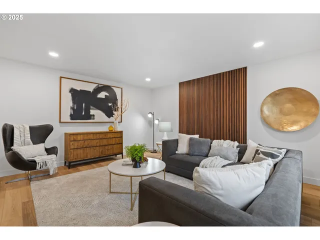 $699,000 | 2554 Southeast Buttercup Court, Hillsboro, OR 97123