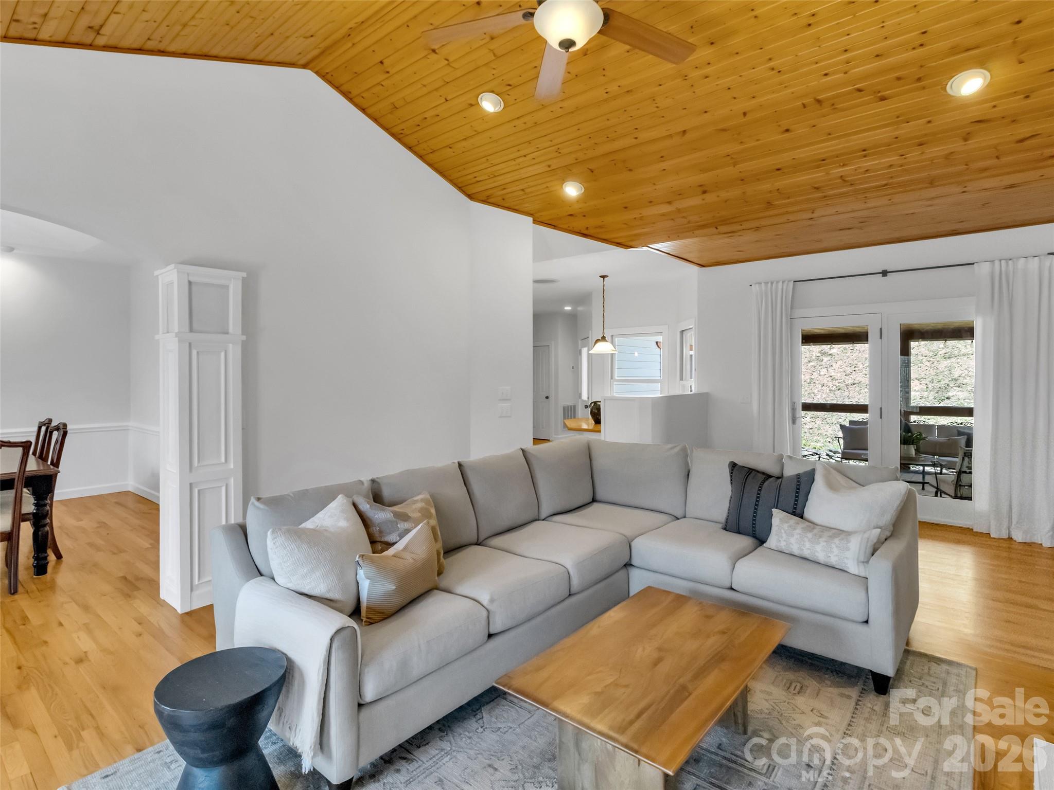 523 Brandywine Road Waynesville, NC 28786 - Photo 4 of 46