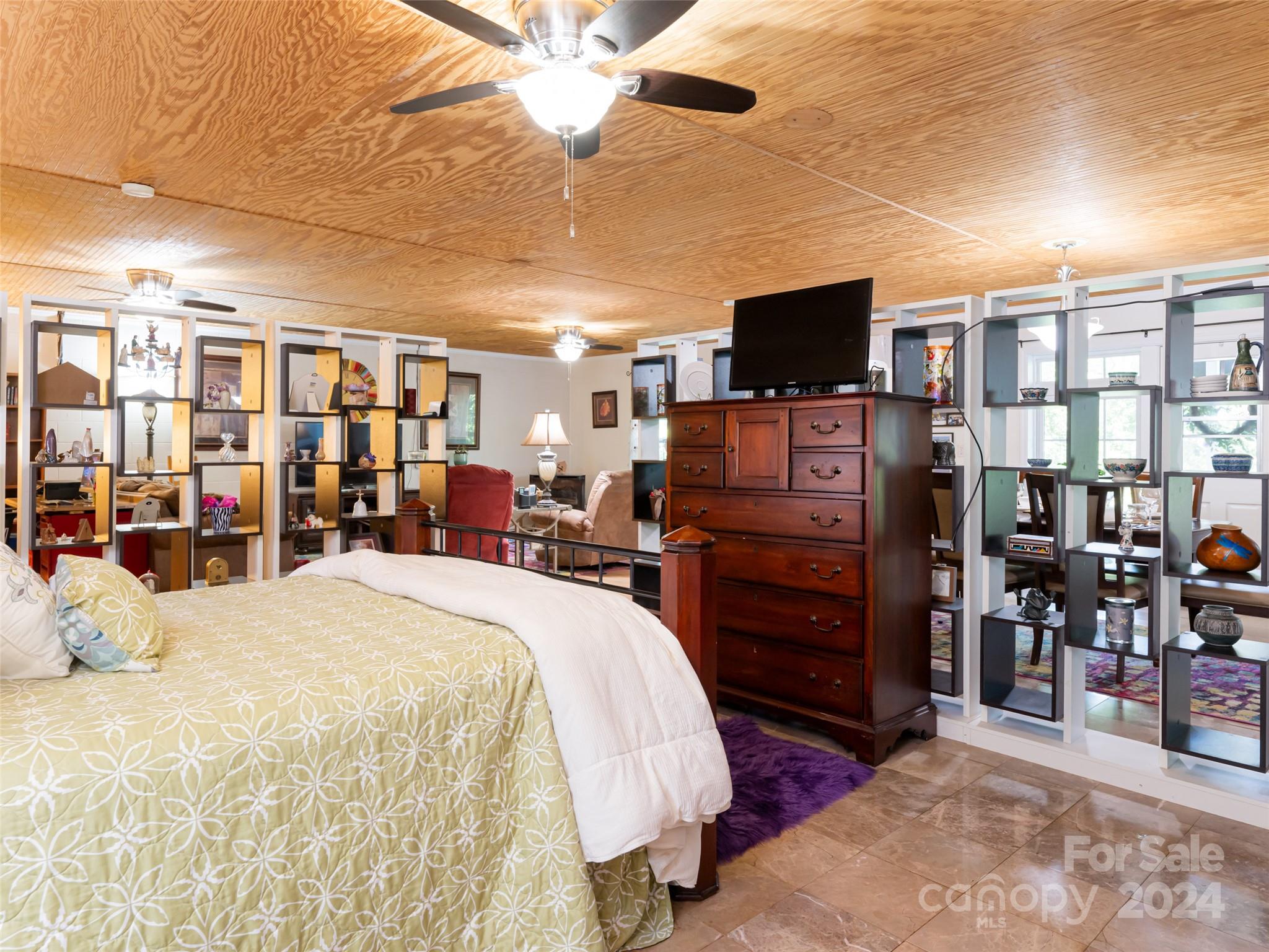 17 Cole Road Leicester, NC 28748 - Photo 29 of 42 Gallery Image 29