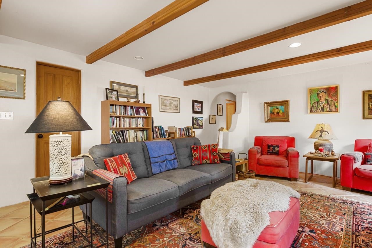 97 Hondo Seco Road Arroyo Hondo, NM 87513 - Photo 13 of 35 Gallery Image 13