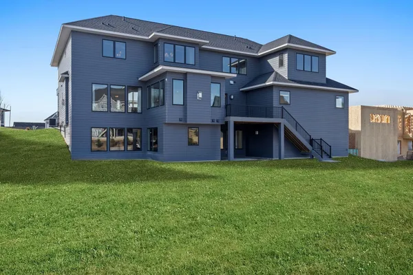 $2,700,000 | 16404 47th Place North, Plymouth, MN 55446