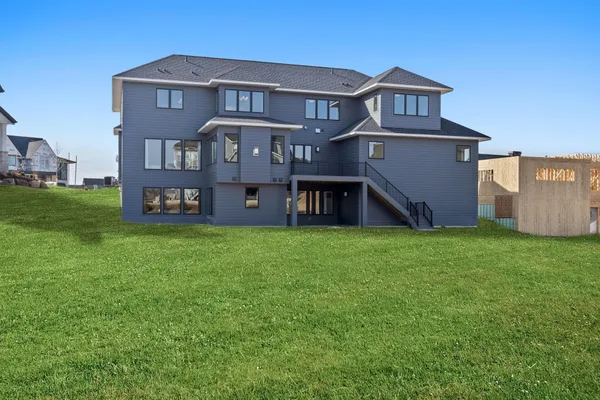 $2,700,000 | 16404 47th Place North, Plymouth, MN 55446